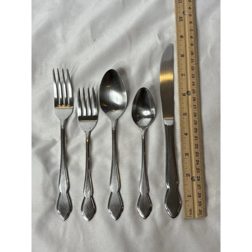 Vtg SSS Oneida Trinity Stainless Flatware Set Of 40 Service For 8‎ Discontinued